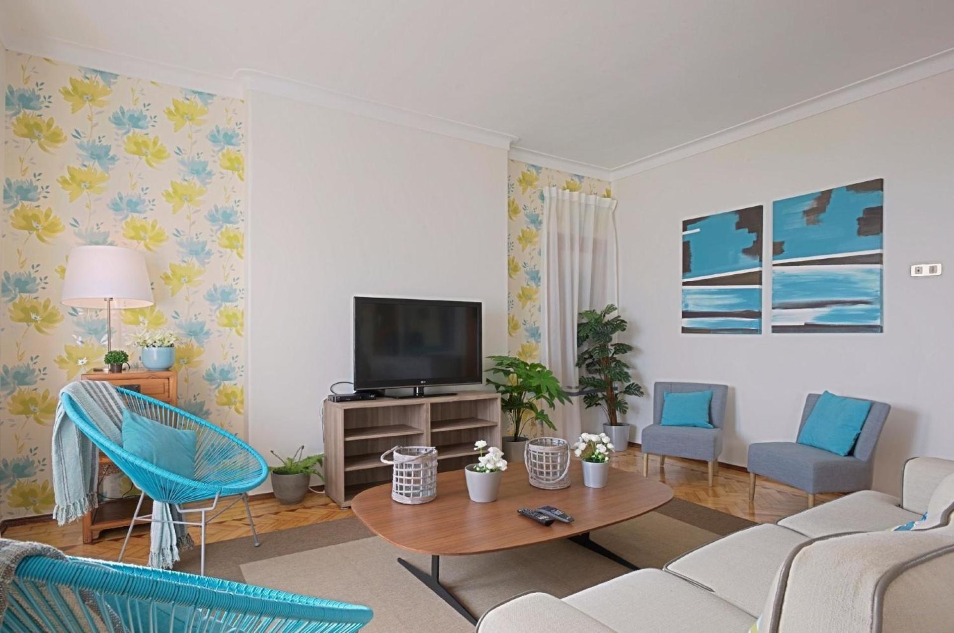 Fuer 19 Personen Und 1 Kind In Lissabon, Regio De Costa De - B58256 Apartamento Lisboa